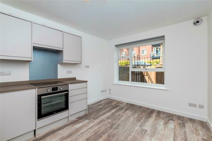 2 Bedroom Flat To Rent In Foster Court, Hove, BN3