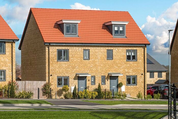 4 Bedroom Semi Detached House For Sale In "Filey" At Rowden Gate, Chippenham, SN15