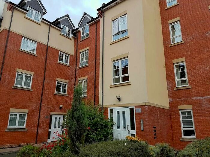2 Bedroom Flat To Rent In Turberville Place, Warwick, CV34