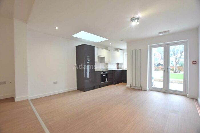 1 Bedroom Flat To Rent In Blenheim Road, Reading, RG1