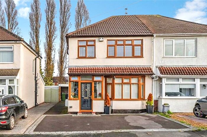 4 Bedroom Semi Detached House For Sale In New Road, Wednesfield, Wolverhampton, West Midlands, WV10
