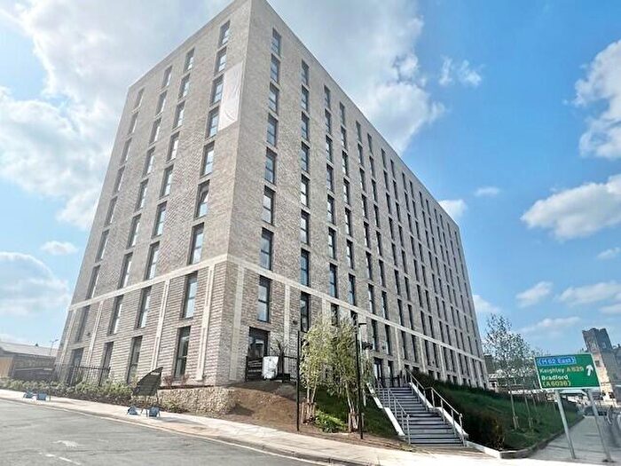 1 Bedroom Apartment To Rent In Bolt Works, Cow Green, Halifax, HX1