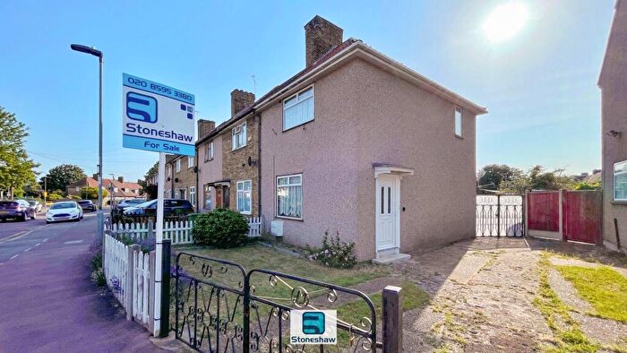 2 Bedroom End Of Terrace House For Sale In Ford Road, Dagenham, RM10