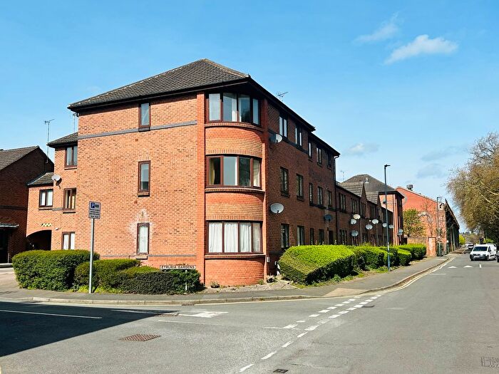 2 Bedroom Flat To Rent In Etruria Gardens, Derby, DE1