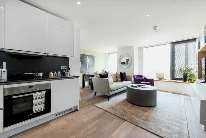 1 Bedroom Flat To Rent In Junction Road, Archway, London, N19