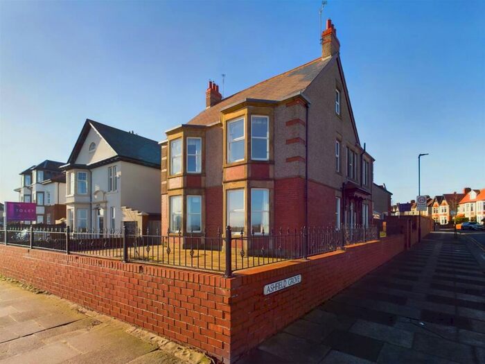 7 Bedroom Detached House To Rent In Ashfield Grove, Whitley Bay, NE26