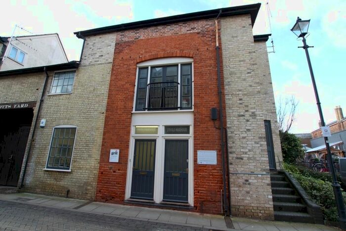 2 Bedroom Flat To Rent In Upper King Street, Royston, SG8