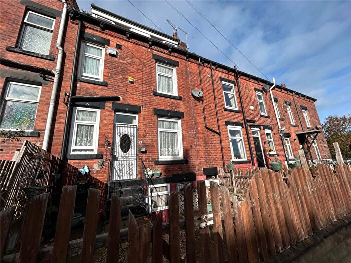 2 Bedroom Terraced House For Sale In Pasture View, Leeds, West Yorkshire, LS12