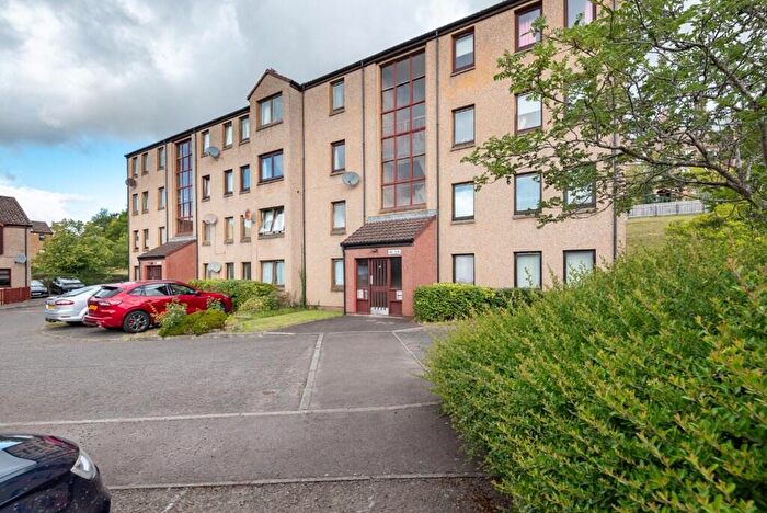 2 Bedroom Flat To Rent In Don Street, Forfar, Angus, DD8