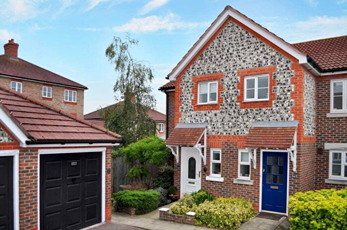 2 Bedroom Semi-Detached House To Rent In Bowmont Water, Didcot, OX11