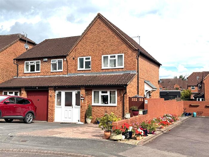 3 Bedroom Semi-Detached House For Sale In Pippin Close, Newent, GL18