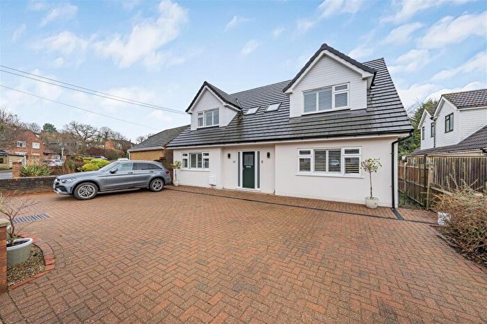 4 Bedroom Detached House For Sale In Oakwood Road, Bricket Wood, St. Albans, AL2