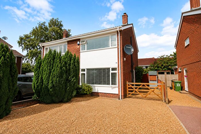 3 Bedroom Semi-Detached House For Sale In Meadow Gardens, Sprowston, NR6
