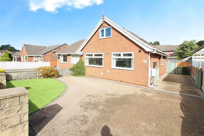 3 Bedroom Semi-Detached Bungalow For Sale In Ebor Mount, Kippax, Leeds, LS25