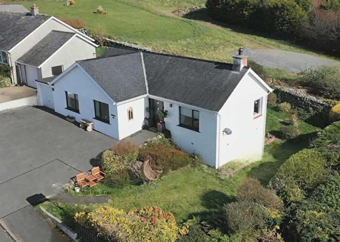 3 Bedroom Detached Bungalow For Sale In Swyn Y Grug, Pant Yr Onnen Estate, Llanfair, LL46