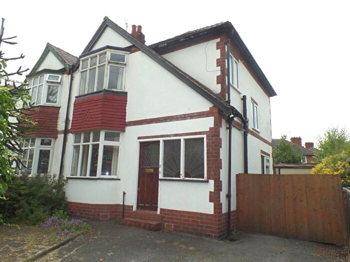 3 Bedroom Semi-Detached House To Rent In Highcroft Avenue, Didsbury, Greater Manchester, M20