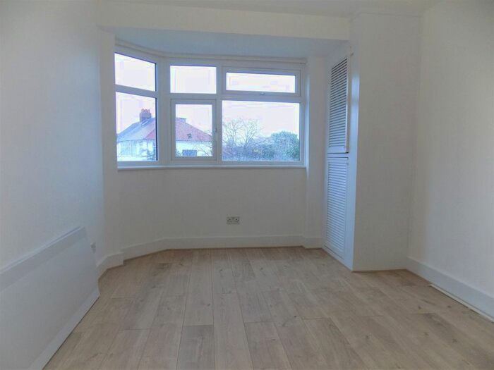 3 Bedroom Semi-Detached House To Rent In Clare Road, Greenford, UB6