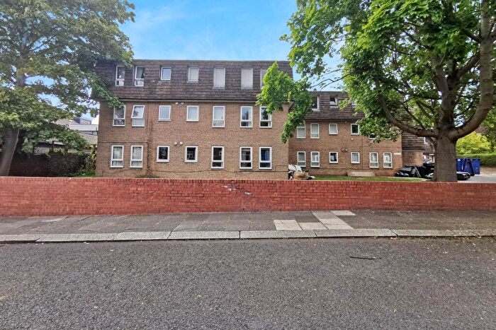 1 Bedroom Flat To Rent In Dunholme Road, Newcastle Upon Tyne, NE4
