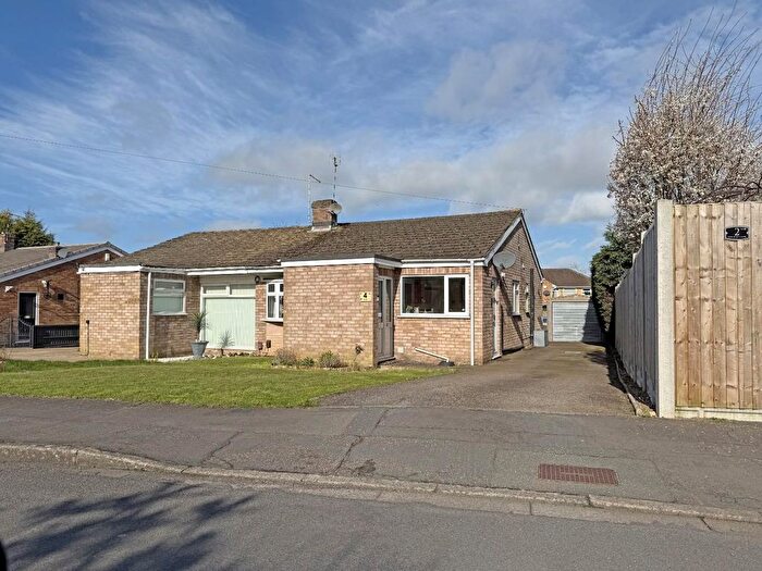 3 Bedroom Semi Detached Bungalow For Sale In Macbeth Close, Rugby, CV22