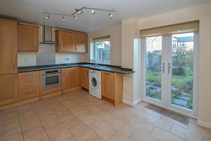 3 Bedroom End Of Terrace House For Sale In Albert Street, Warley, Brentwood, CM14