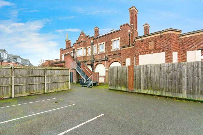 2 Bedroom Flat For Sale In Gospel Farm Road, Birmingham, West Midlands, B27