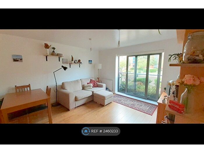 1 Bedroom Flat To Rent In St. Georges Grove, London, SW17