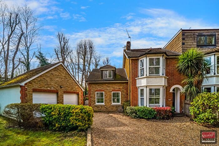 6 Bedroom Semi Detached House For Sale In Moor Lane, Staines-Upon-Thames, TW18