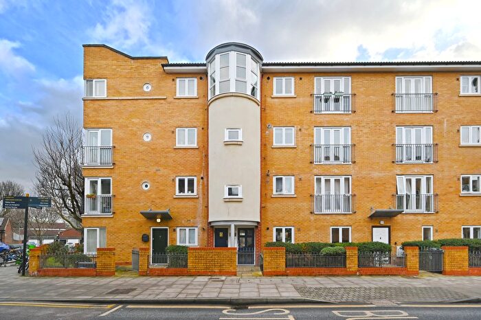1 Bedroom Flat To Rent In Eastway, London, E9