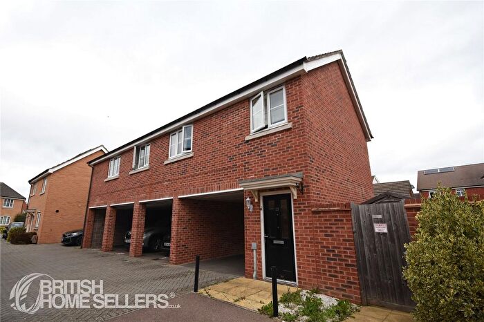 2 Bedroom Detached House For Sale In Cowlin Mead, Chelmsford, Essex, CM1