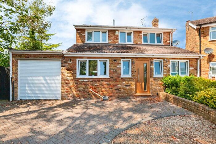 3 Bedroom Detached House To Rent In Culley Way, Maidenhead, SL6