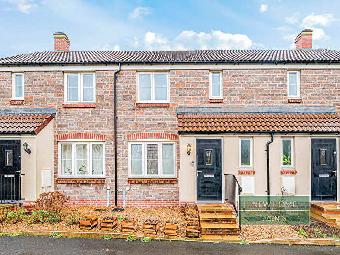 3 Bedroom Terraced House For Sale In Trefoil Way Emersons Green, Bristol, BS16