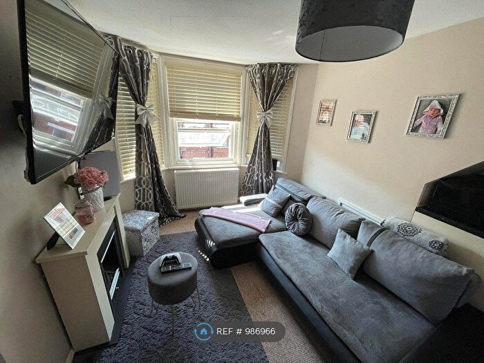 1 Bedroom Flat To Rent In Broadmead Road, Folkestone, CT19