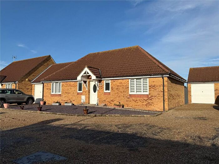 3 Bedroom Bungalow For Sale In Totlands Drive, Clacton-on-Sea, Essex, CO15