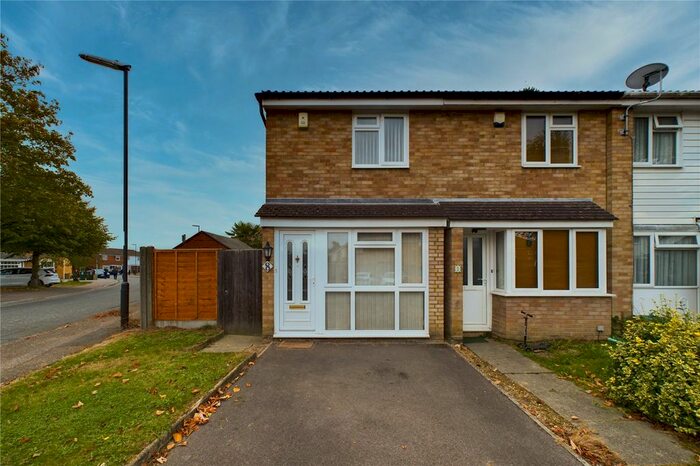2 Bedroom End Of Terrace House To Rent In Beechside, Southgate, Crawley, West Sussex, RH10