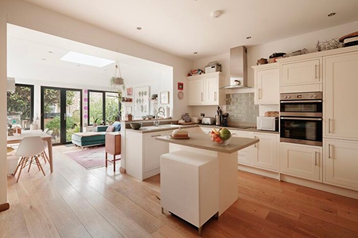 4 Bedroom End Terrace House For Sale In Normanton Road, Clifton, Bristol, BS8