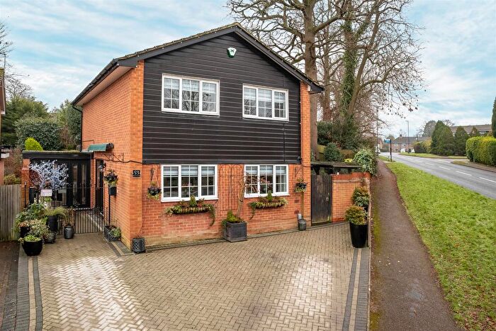 4 Bedroom Property For Sale In Kelso Close, Worth, Crawley, RH10