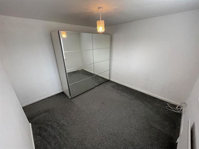 3 Bedroom Terraced House For Sale In Satley Gardens, Longbank, Gateshead, NE9