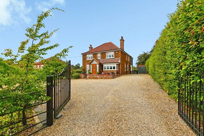 4 Bedroom Detached House For Sale In Shernborne Road, Dersingham, King's Lynn, PE31