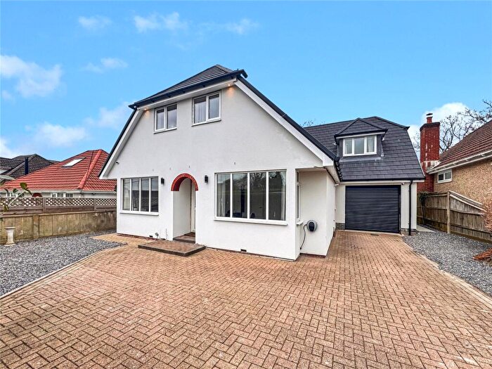 6 Bedroom Detached House For Sale In Upton Crescent, Nursling, Southampton, Hampshire, SO16