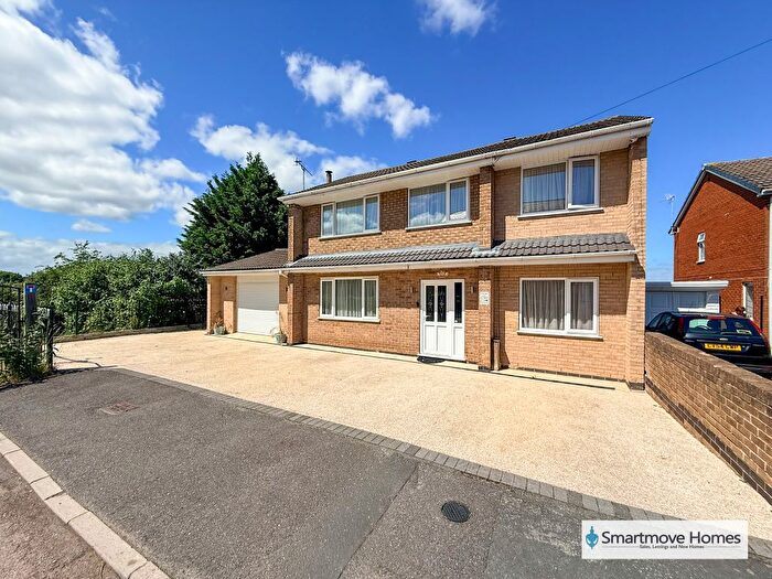 5 Bedroom Detached House For Sale In Claxton Street, Heanor, DE75