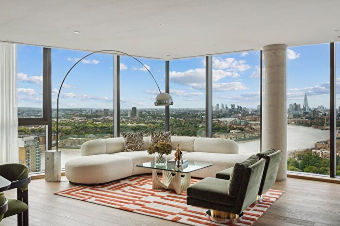 2 Bedroom Flat For Sale In Vetro, West India Dock Road, E14