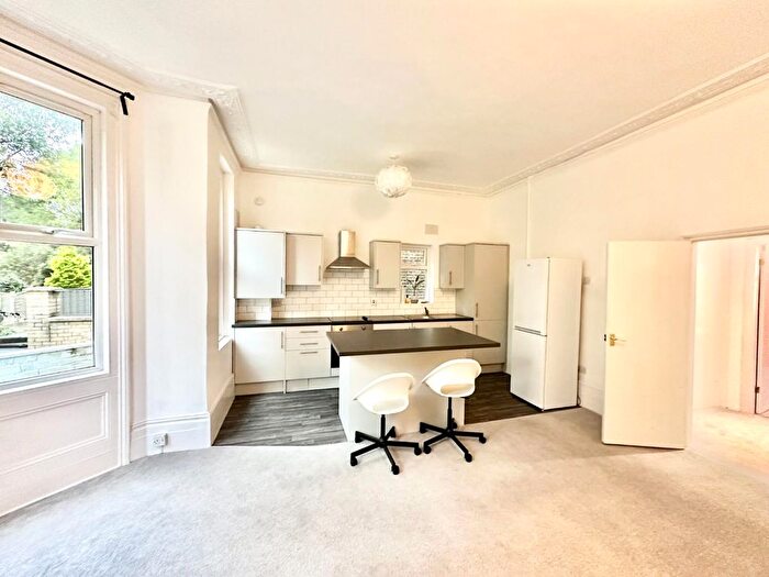 1 Bedroom Flat To Rent In Argyle Road, West Ealing, London, W13