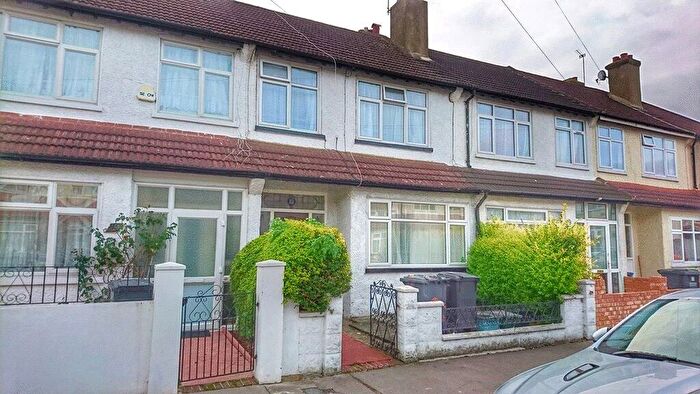 3 Bedroom Terraced House To Rent In Geneva Road, Croydon, Surrey, CR7