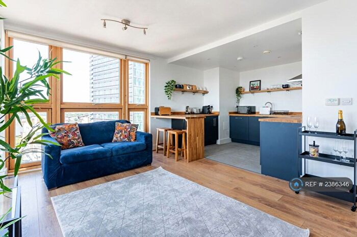 2 Bedroom Flat To Rent In Byng Street, London, E14