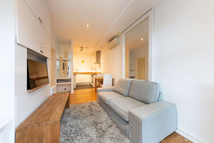 1 Bedroom Flat For Sale In Manilla Street, London, E14