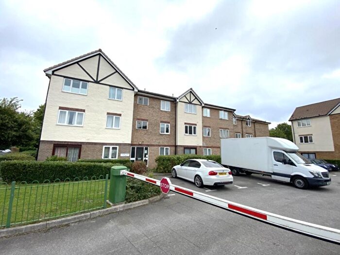 1 Bedroom Apartment To Rent In Eagle Drive, London, Greater London, NW9