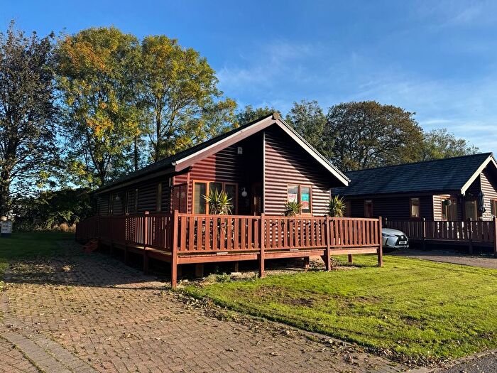 2 Bedroom Lodge For Sale In Flamborough Road, Sewerby, Bridlington, YO15