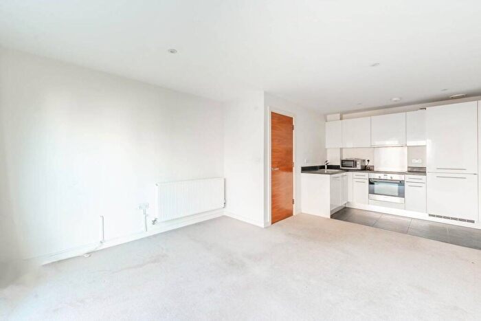 1 Bedroom Flat For Sale In Sovereign Court, Stanmore, HA7