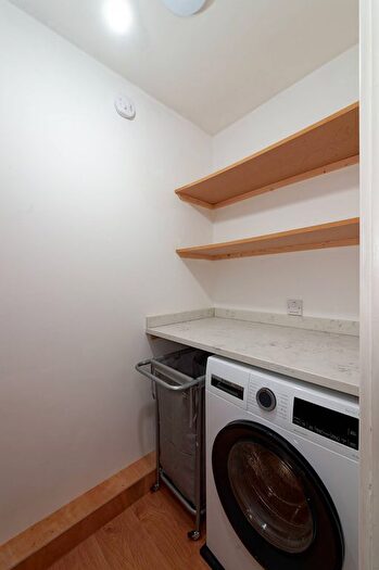 2 Bedroom Flat For Sale In Castlebank Place, Glasgow Harbour, Glasgow, G11