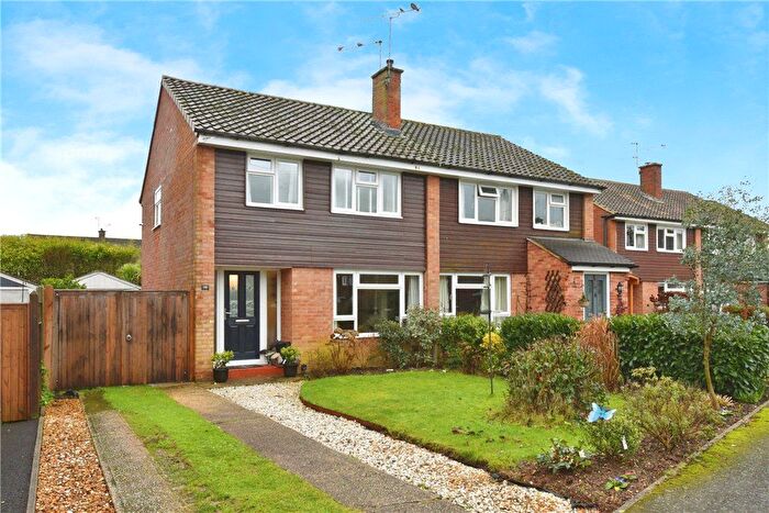 3 Bedroom Semi Detached House For Sale In Pine Road, Romsey, Hampshire, SO51